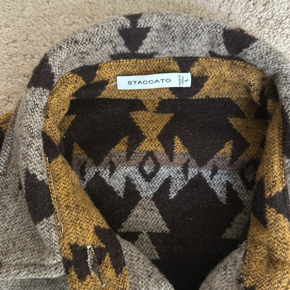 Staccato Women’s Shacket - Picture 2 of 4